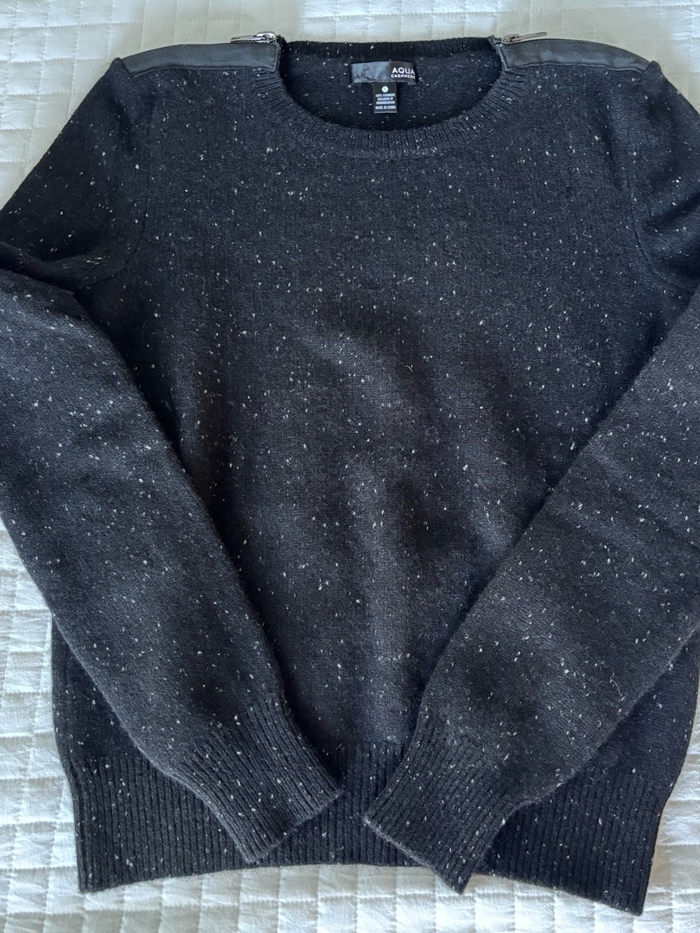 AQUA (Bloomingdale's) Black Speckled Cashmere Sweater w/ Moto Zipper Shoulder. S